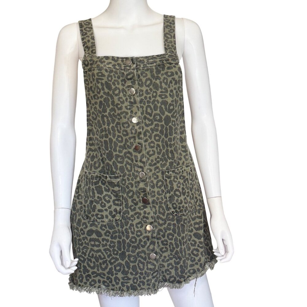 Very J Dress Womens M Green Leopard Print Button Down Pockets Sleeveless Mini